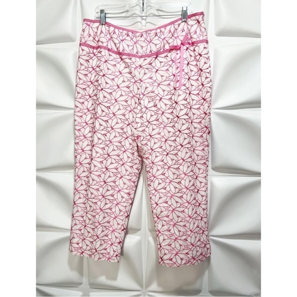 Bamboo Traders Sz 16 Pink White Floral Embroidered Cropped Capri Pants Spring - Picture 1 of 6
